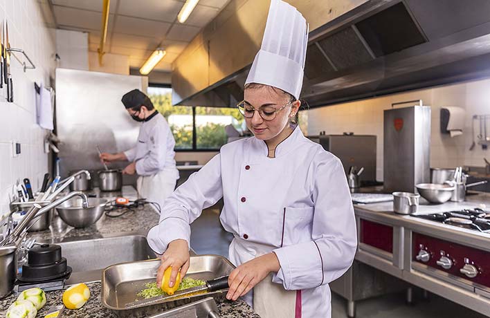 Comment nettoyer une veste de cuisine