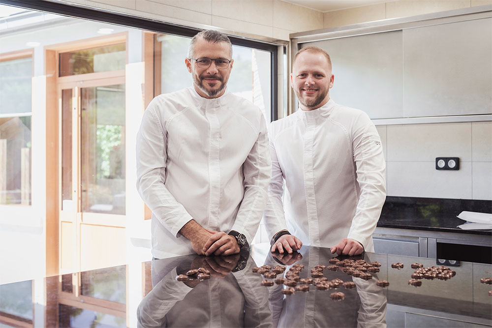 Glenn Viel et Brandon Dehan en vestes de cuisine Lafont