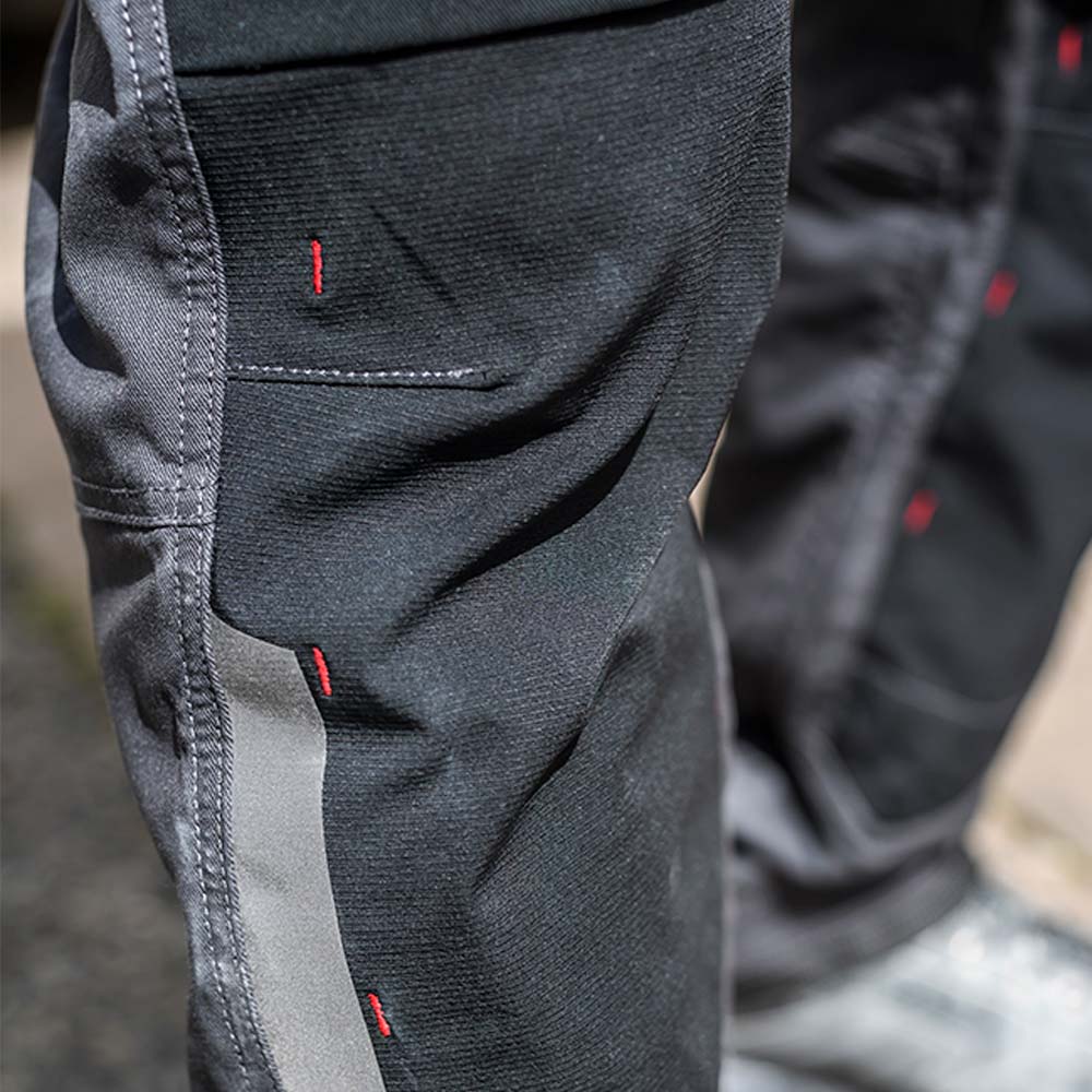 Zoom jambe Pantalon RULER PI homme charcoal noir.